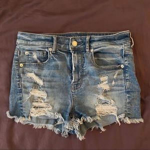 size 4 light wash american eagle shorts